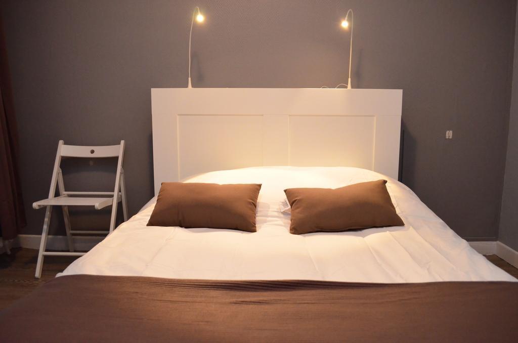 Auberge Du Lac Hotel Marcilly-sur-Tille Bilik gambar