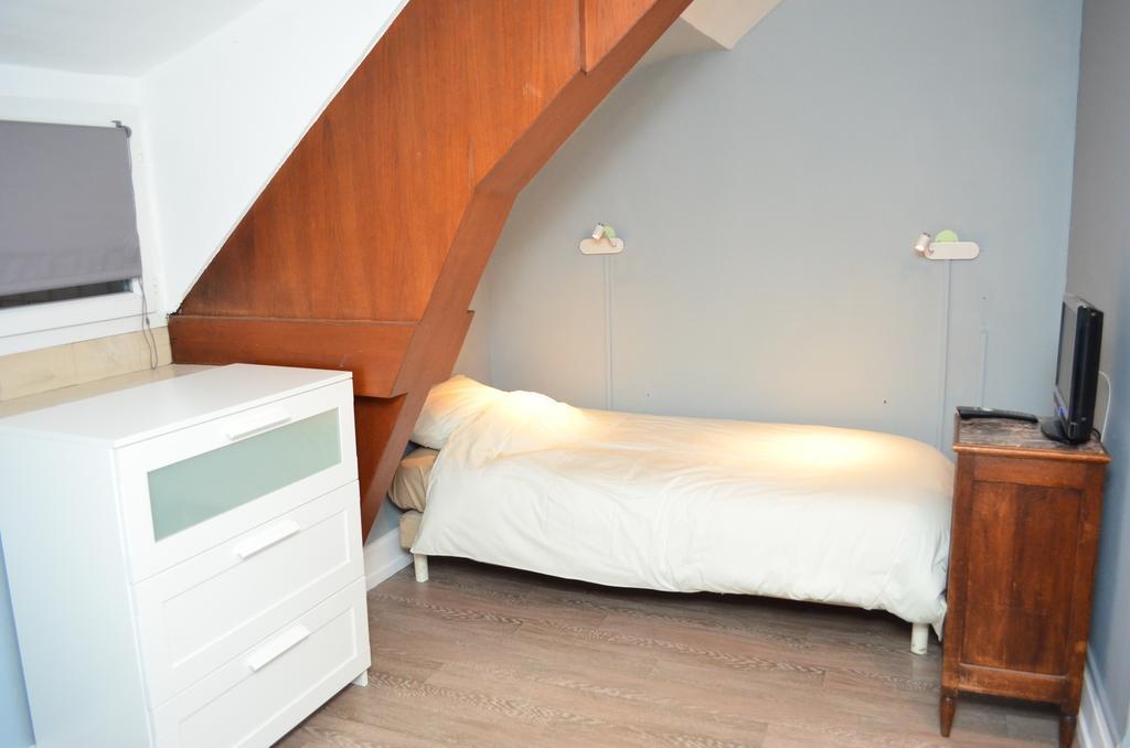 Auberge Du Lac Hotel Marcilly-sur-Tille Bilik gambar